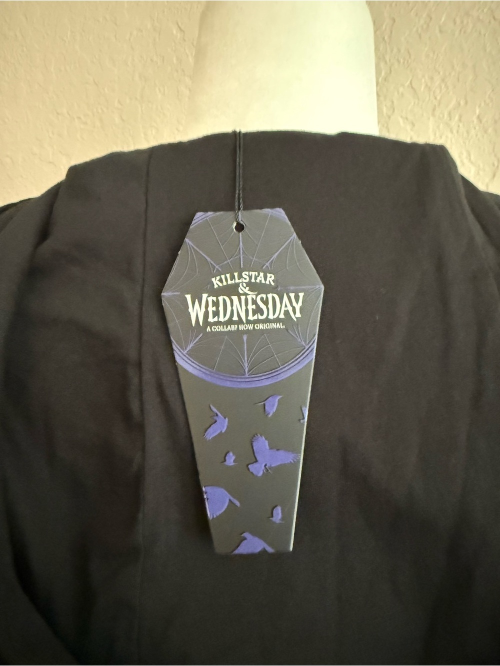 KILLSTAR x Wednesday No-Hug Zone Longline Hoodie Black Purple Size M NWT - Picture 4 of 12